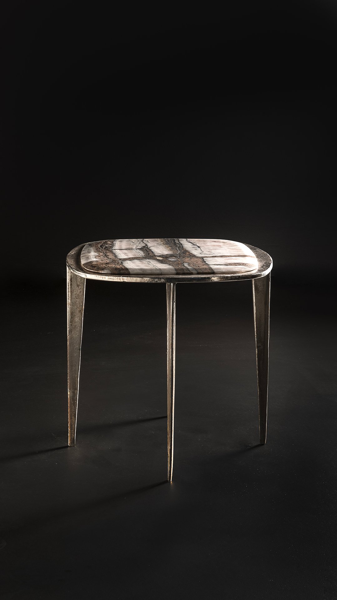 Henge Big-Bang coffee tables collection