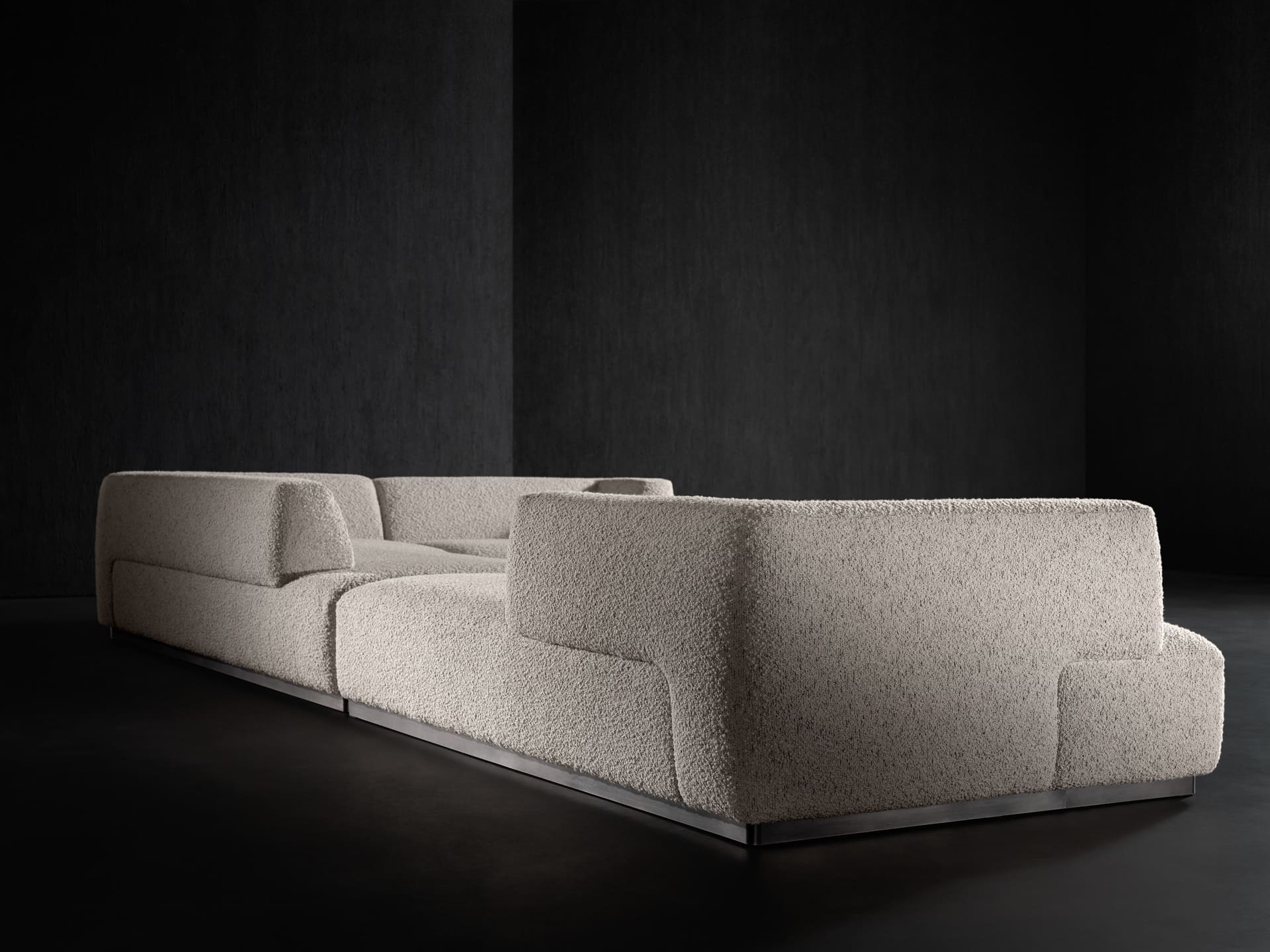 Henge Gentle sofa collection