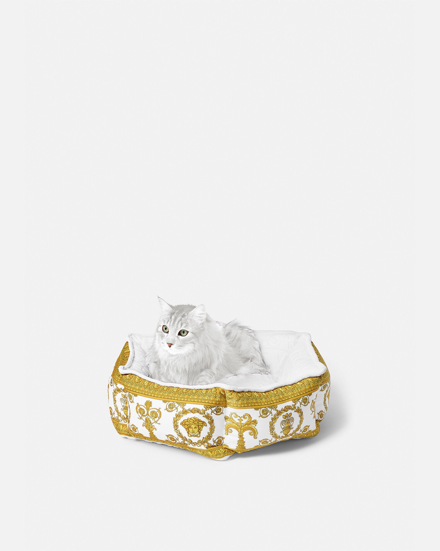 I ♡ Baroque Pet Bed