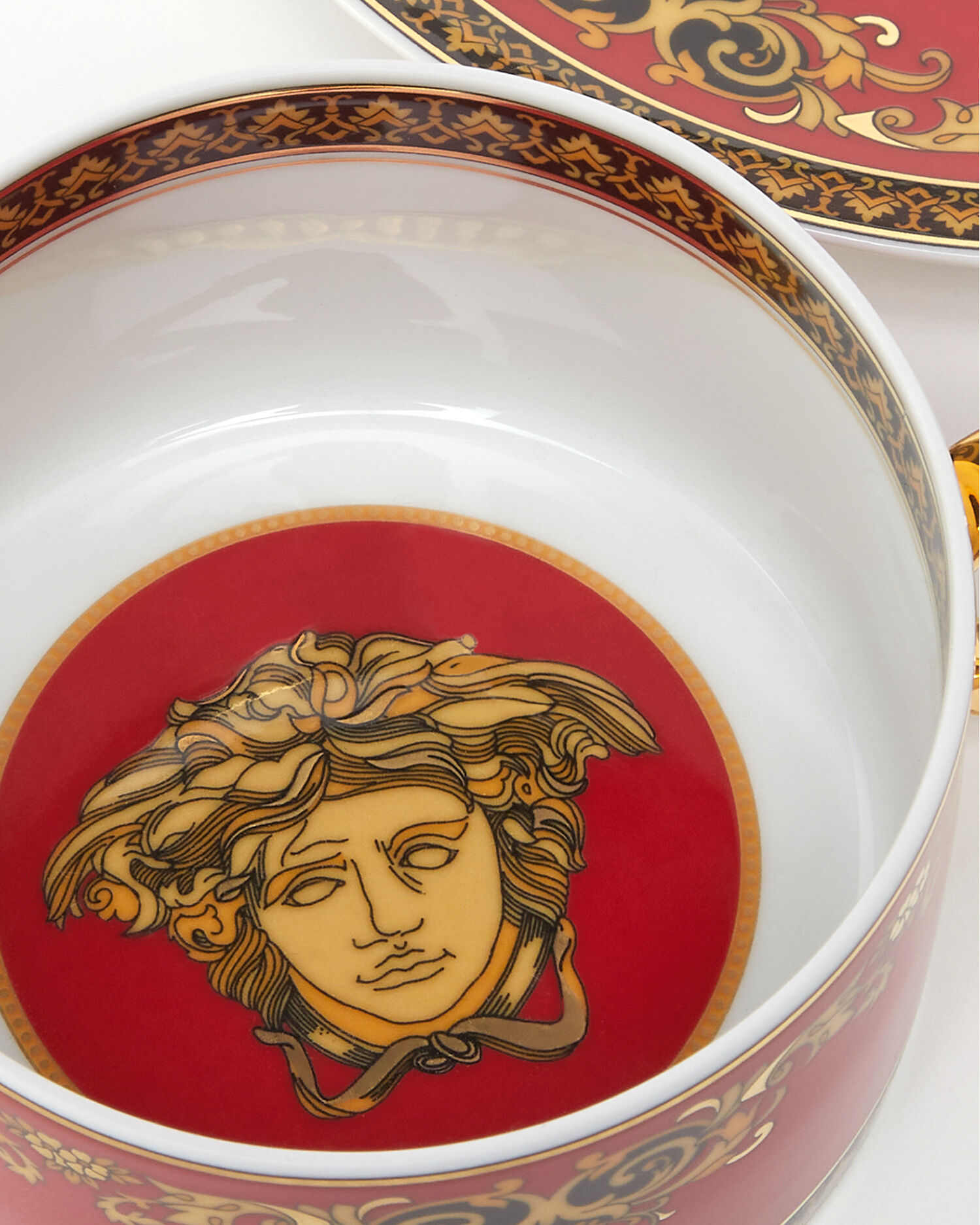 Medusa Red Tea Set