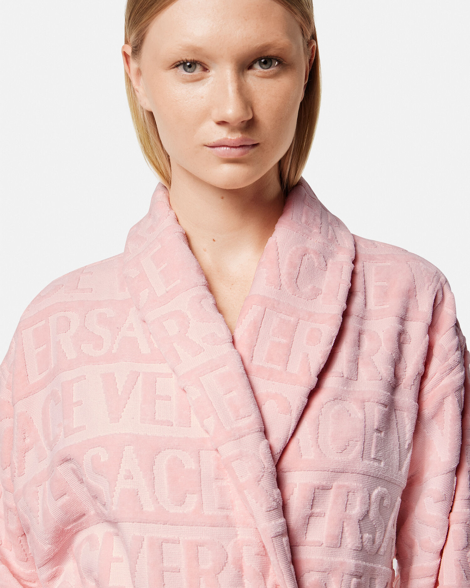 I ♡ Baroque Bathrobe