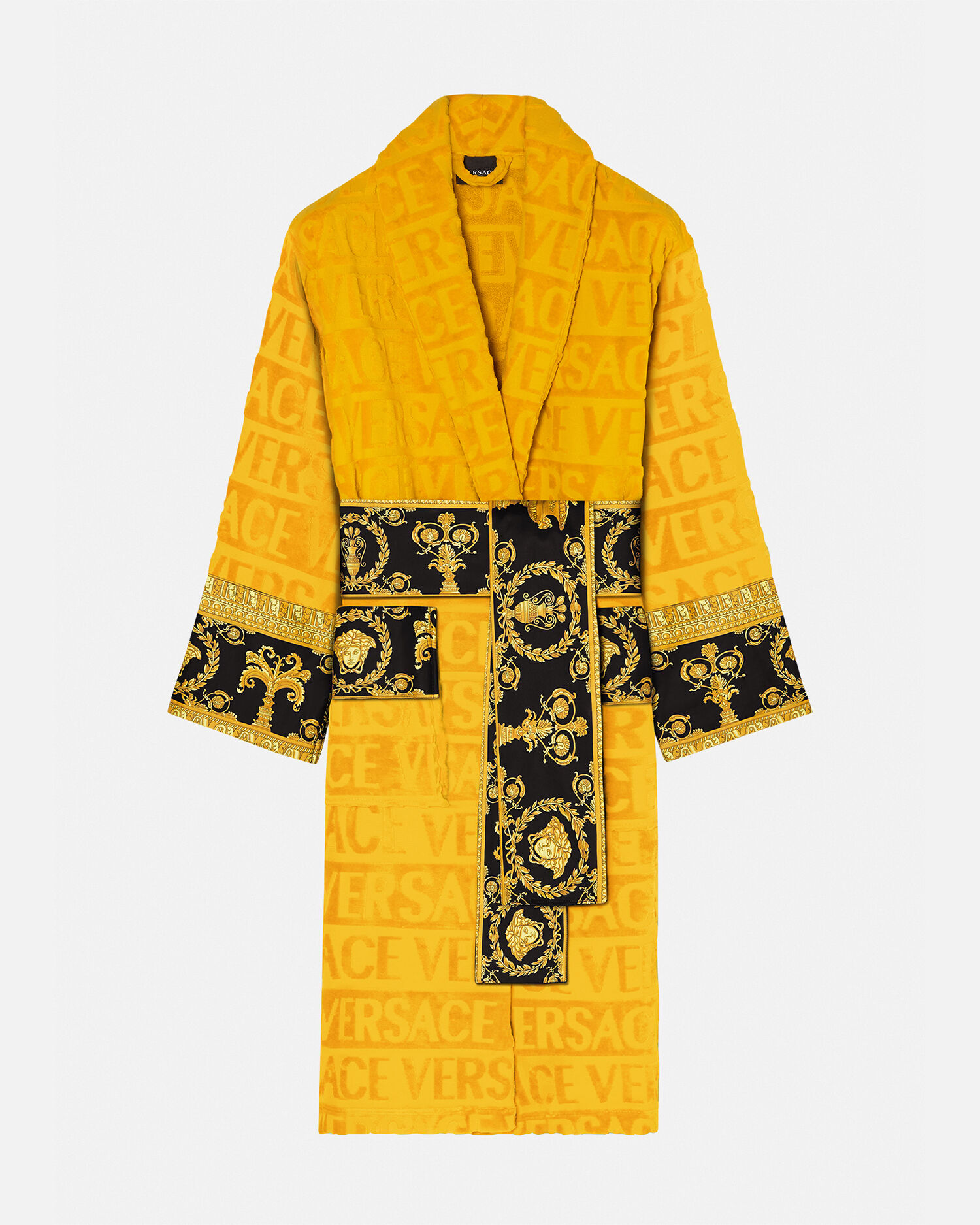 I ♡ Baroque Bathrobe