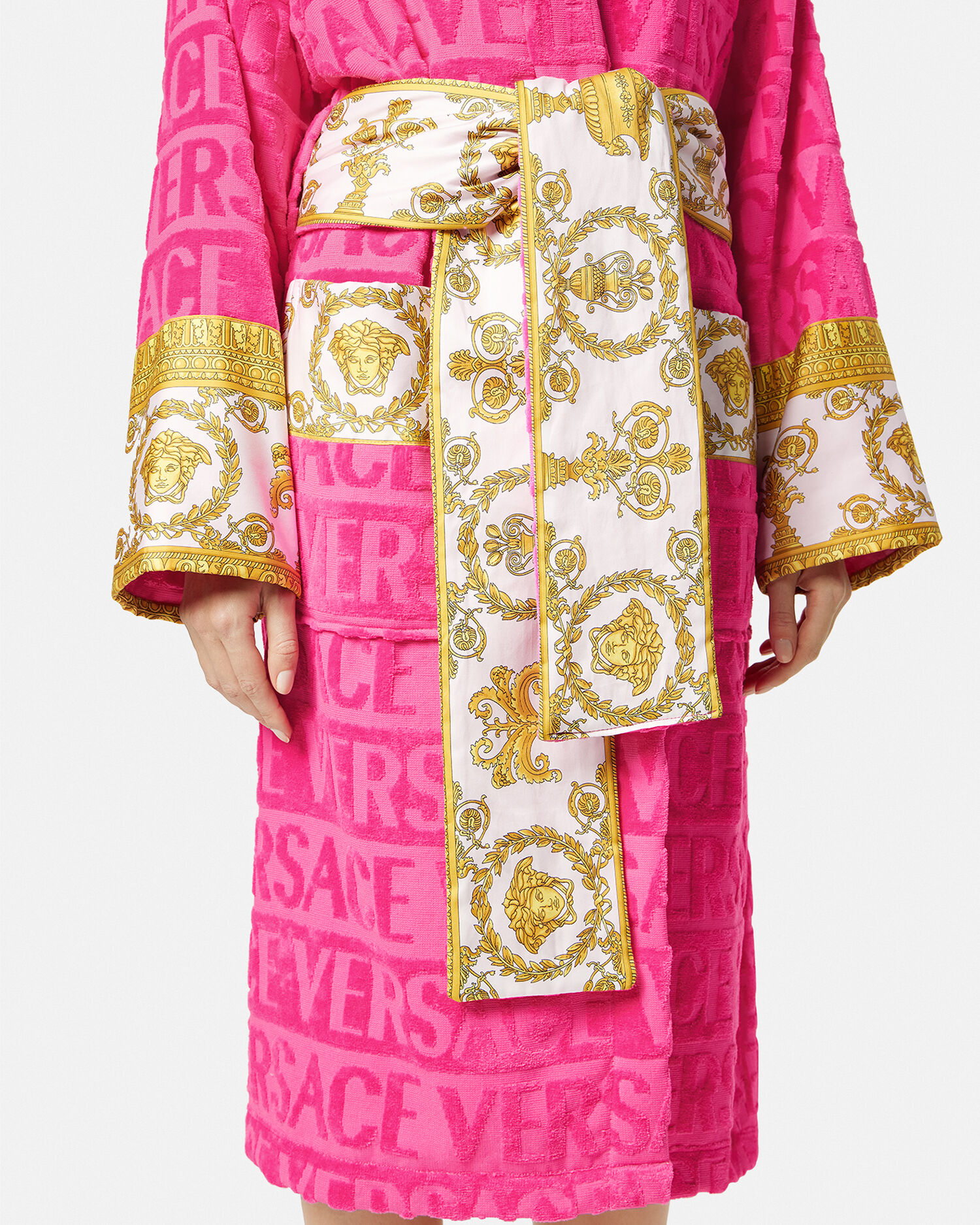 I ♡ Baroque Bathrobe