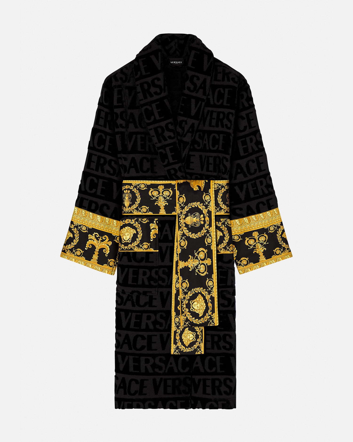 I ♡ Baroque Bathrobe