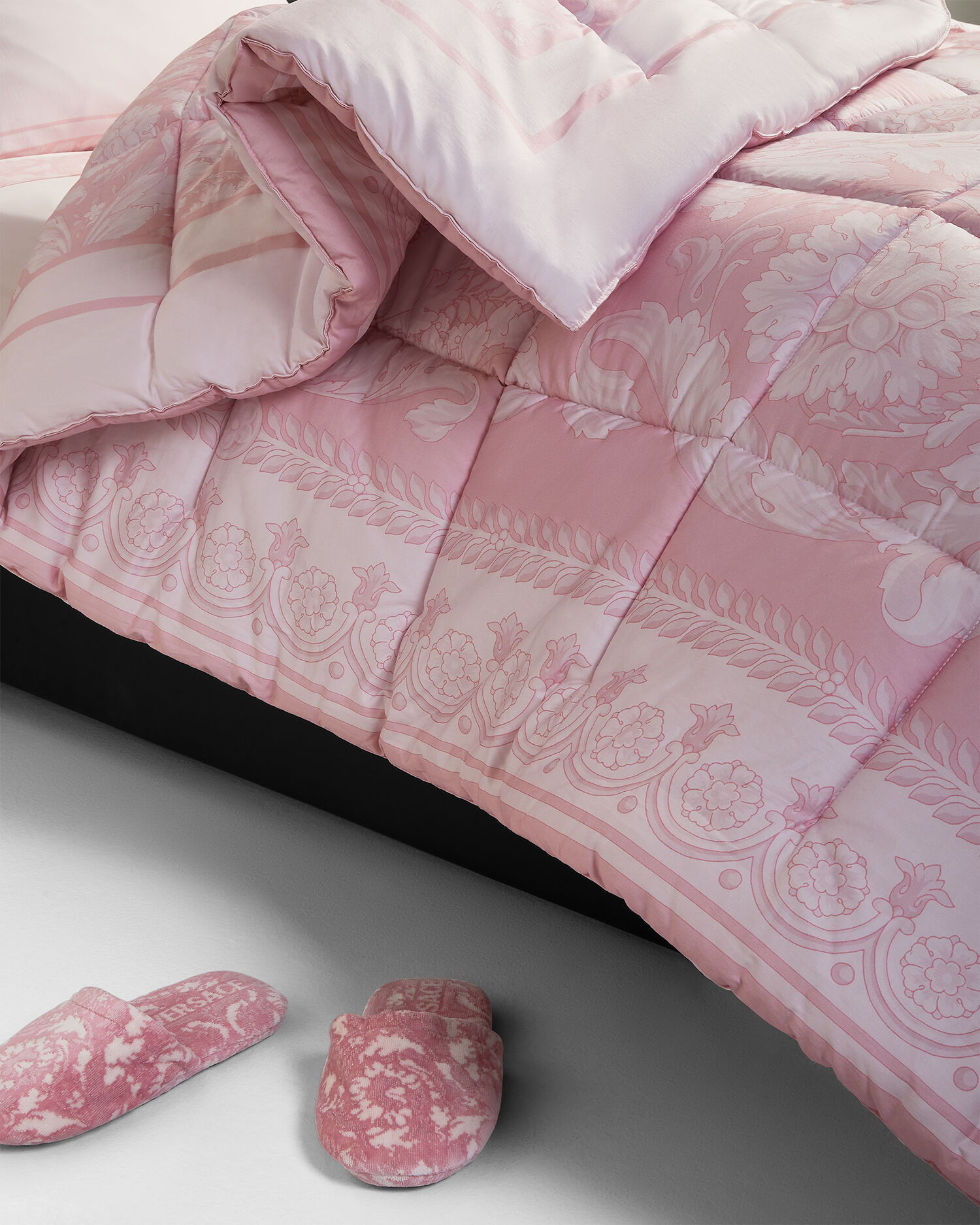 Crete de Fleur Double-Face Comforter