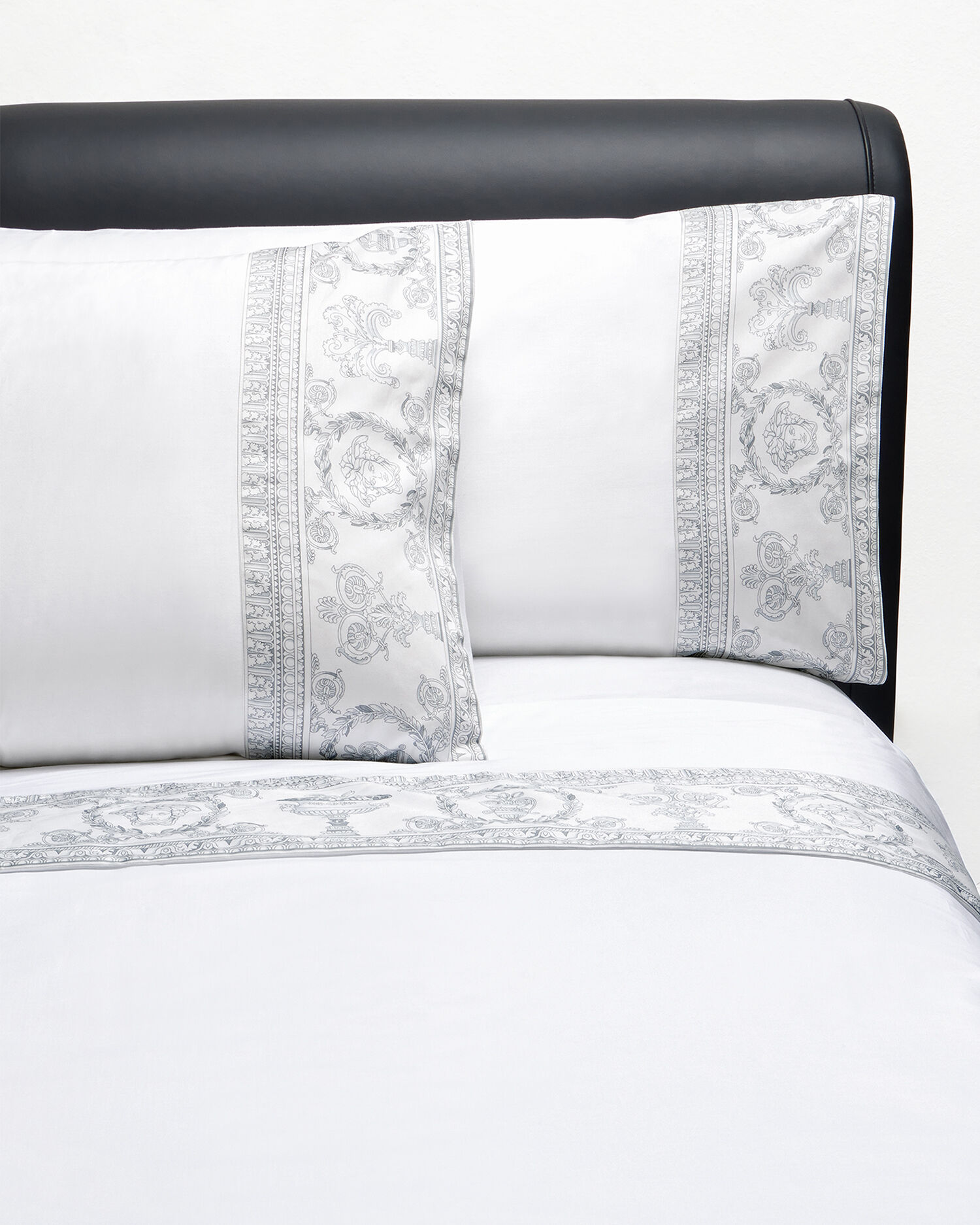 I ♡ Baroque Full/Queen Bed Set