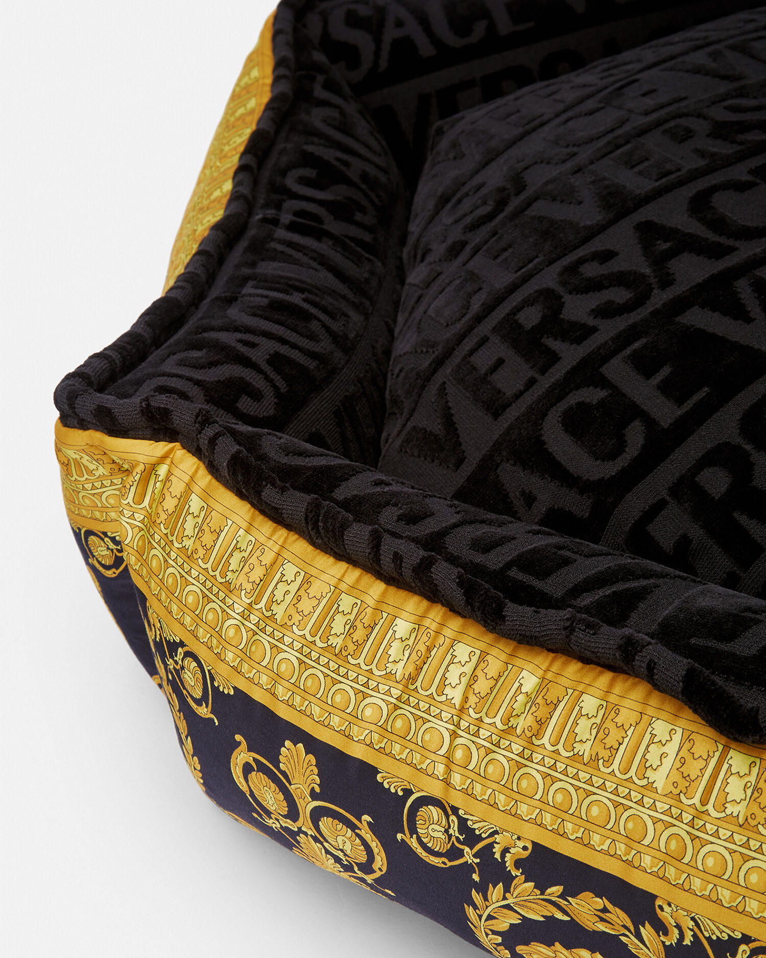 I ♡ Baroque Large Pet Bed