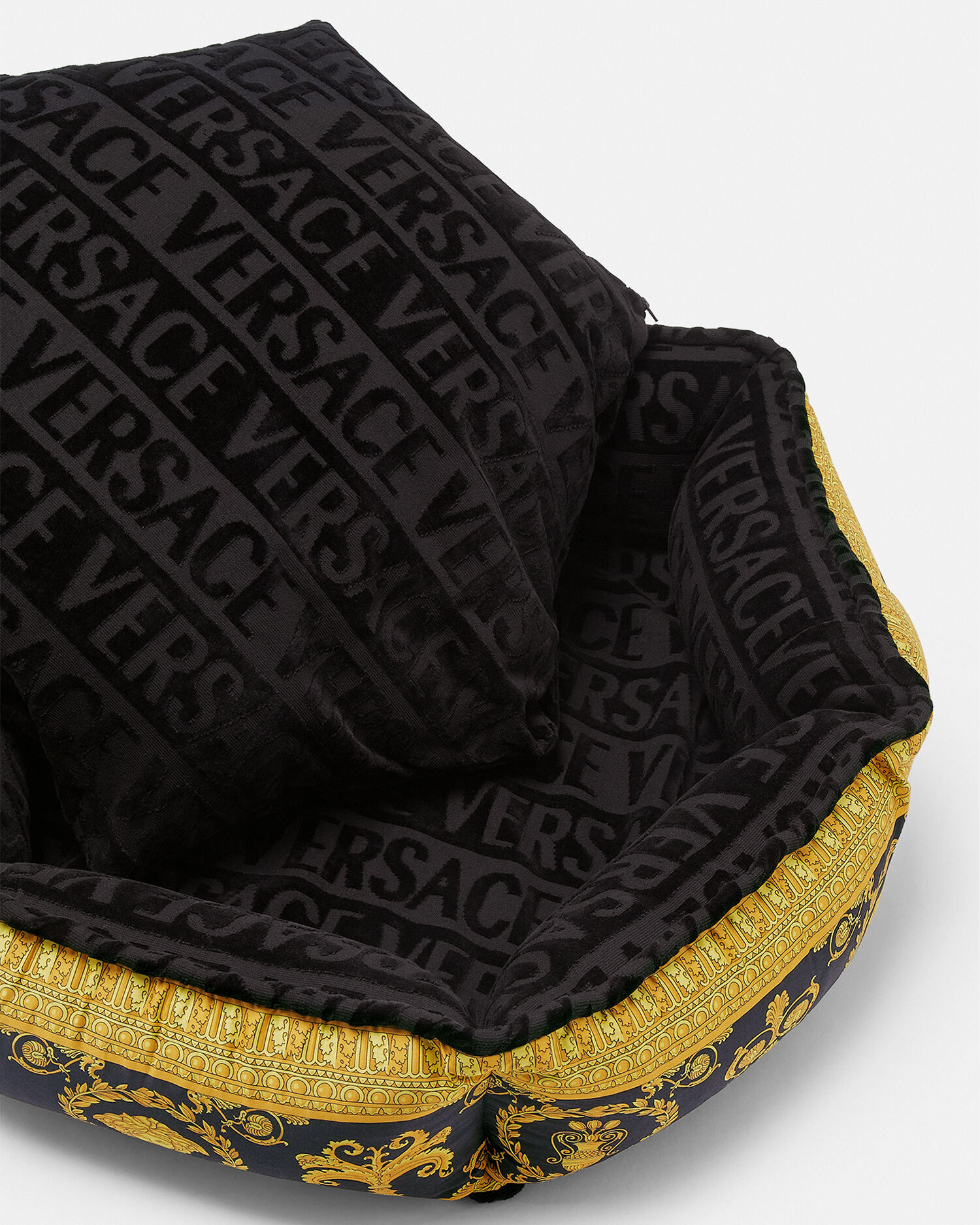 I ♡ Baroque Pet Bed