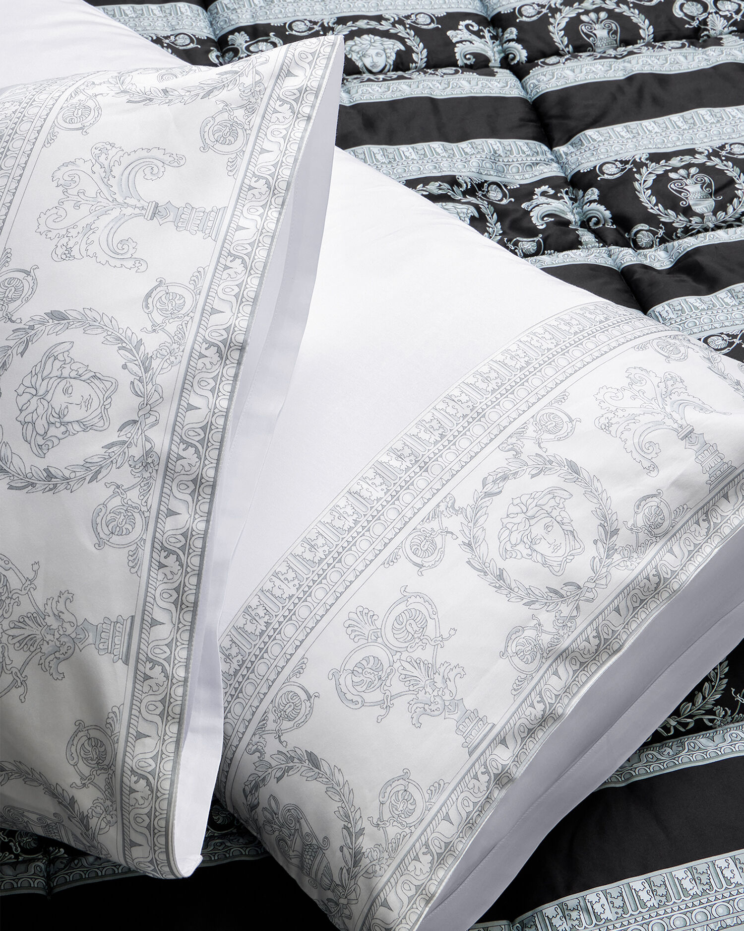 I ♡ Baroque Full/Queen Pillowcase Set