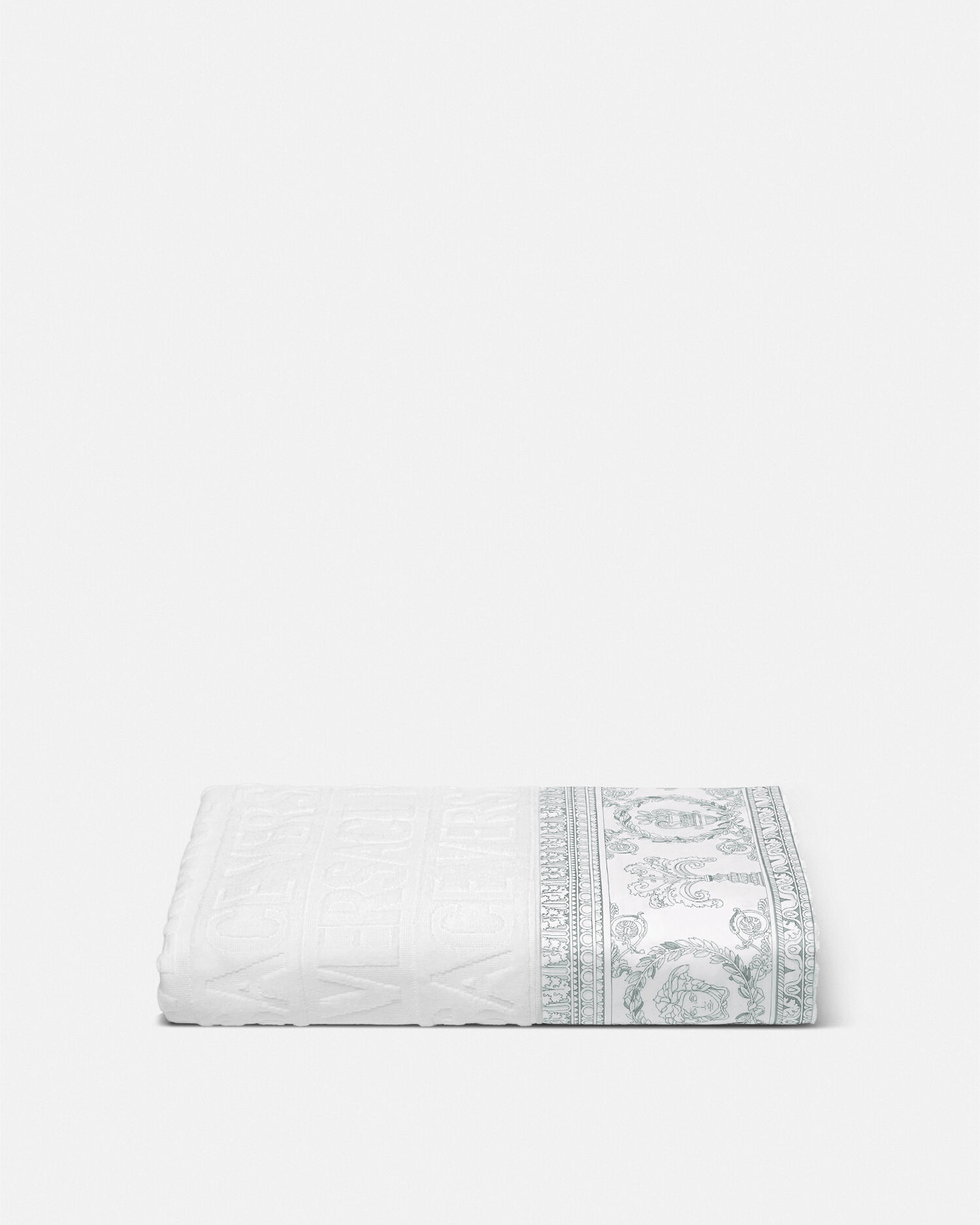 I ♡ Baroque Bath Towel