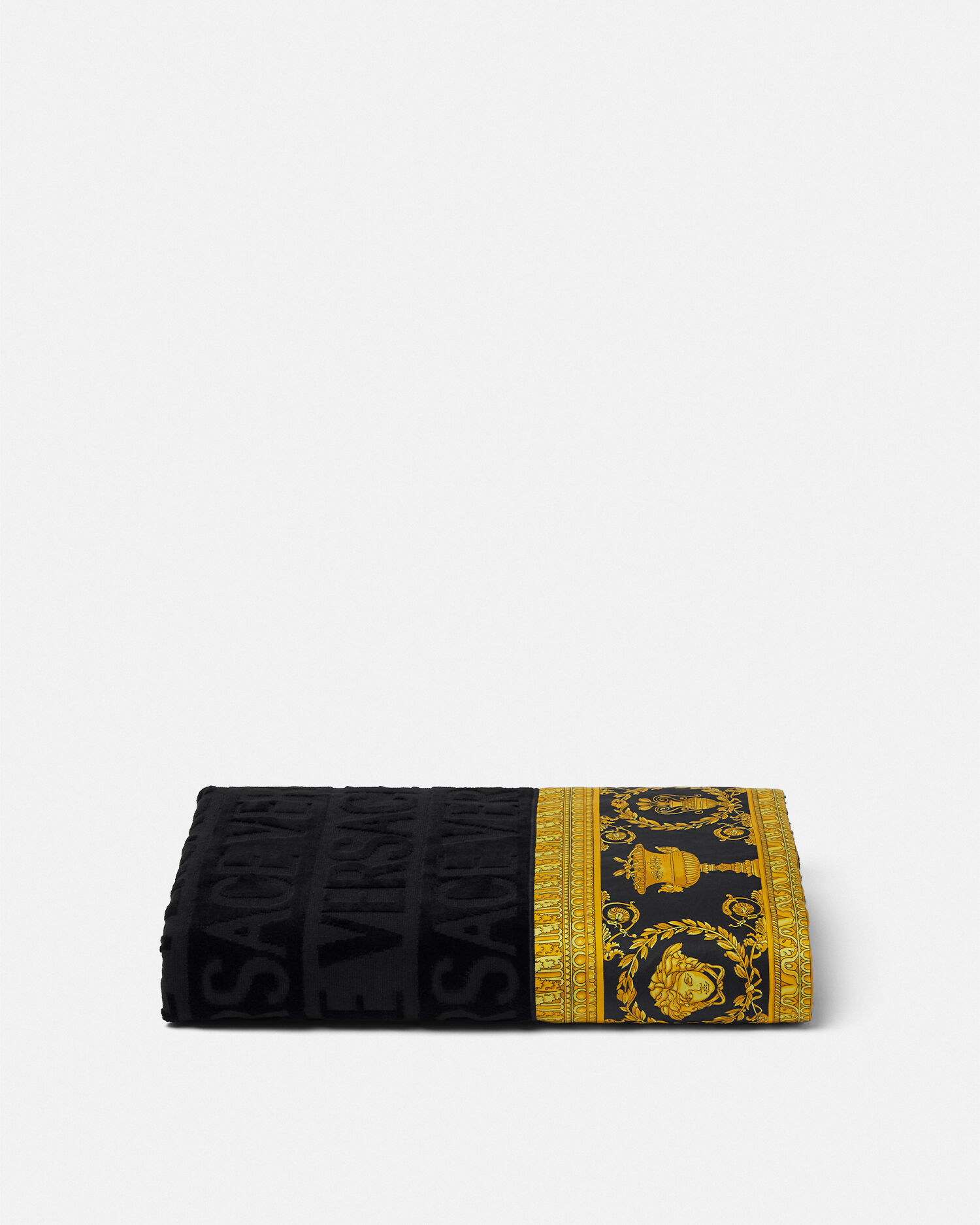 I ♡ Baroque Bath Towel