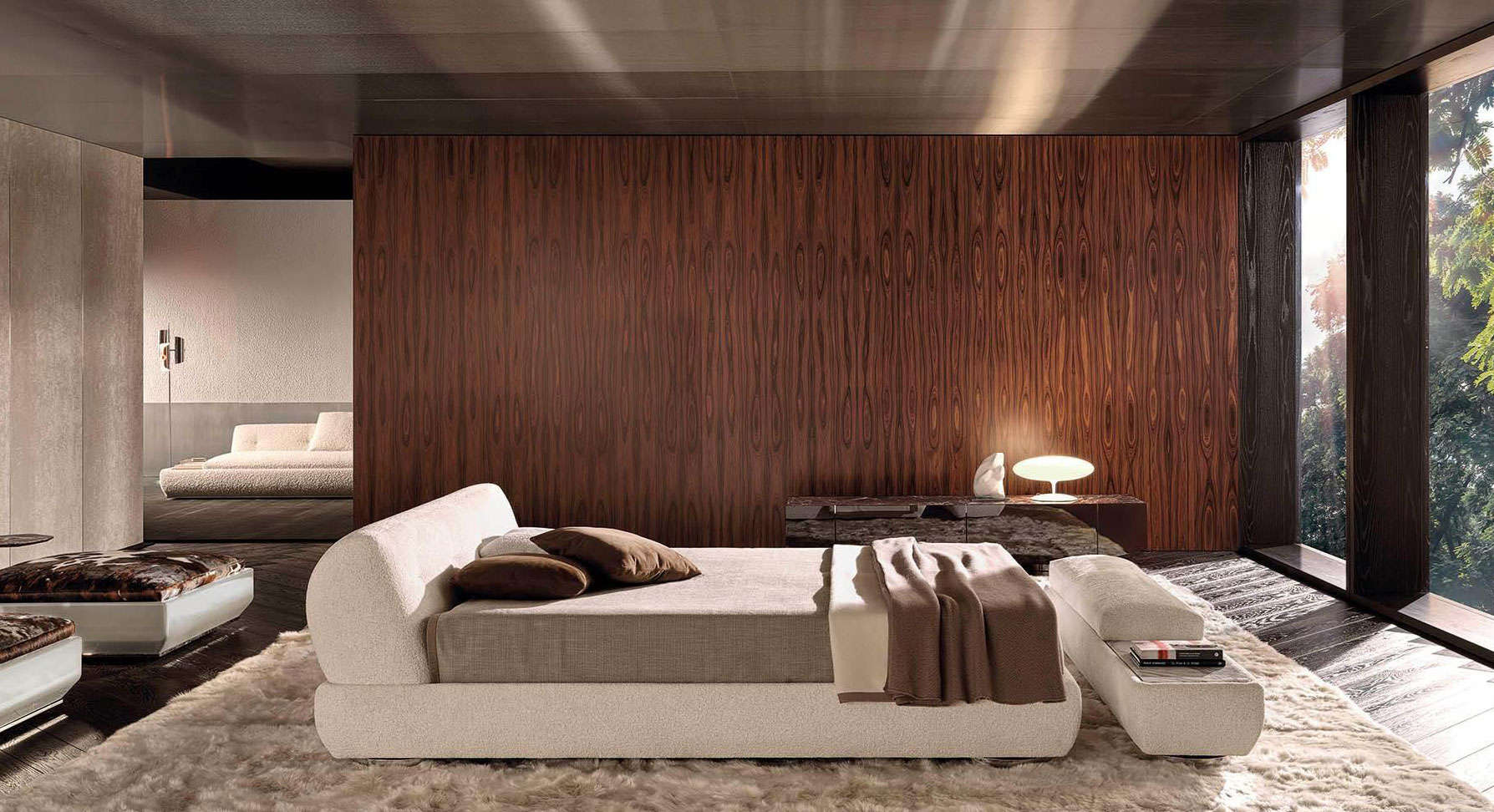 Minotti Supermoon Bed