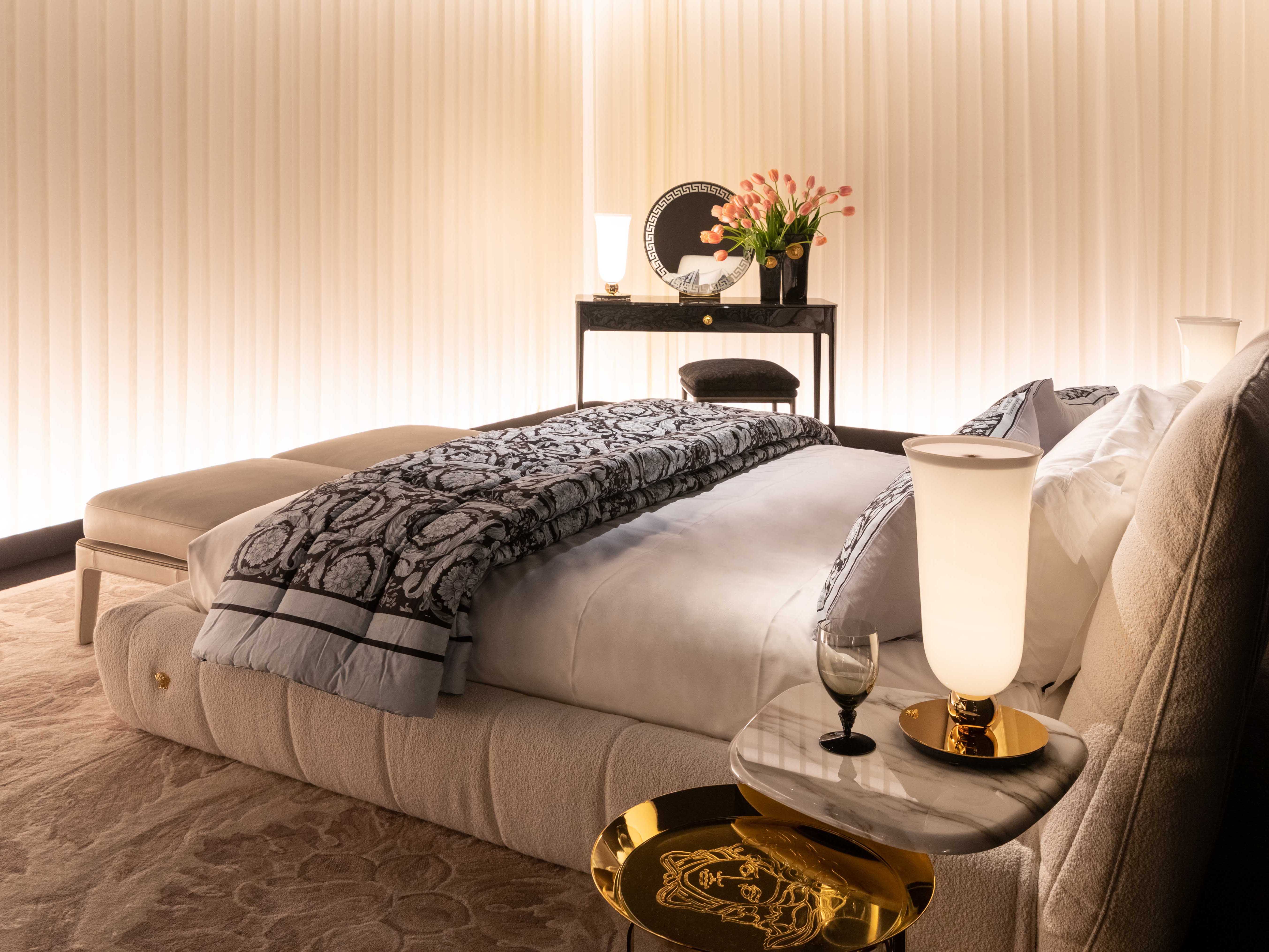 Versace La Medusa bed