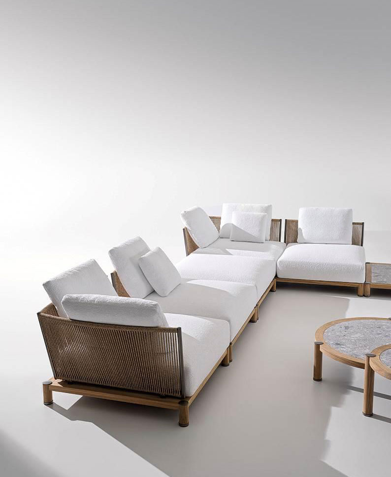 Minotti sofa Daylight