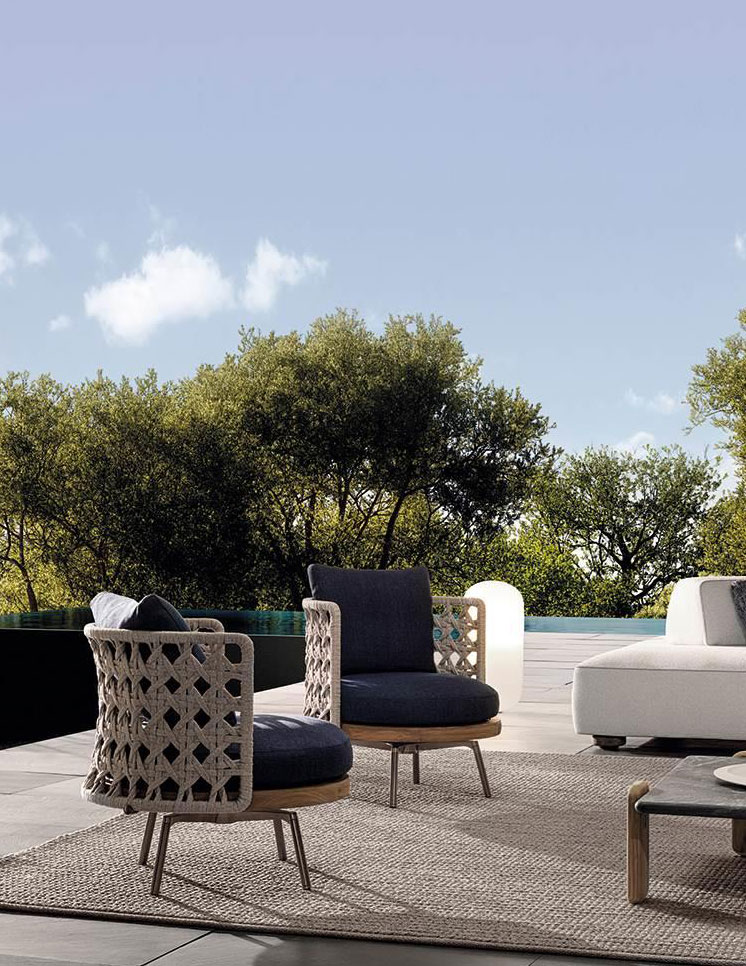 Minotti Torii Nest outdoor armchair