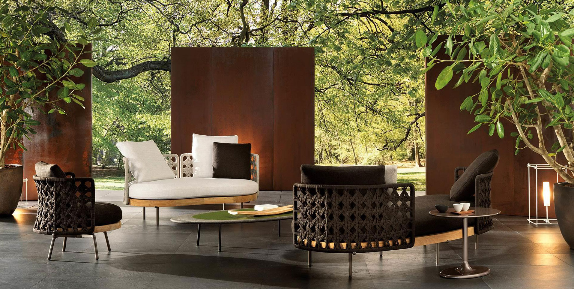 Minotti Torii Nest outdoor sofa