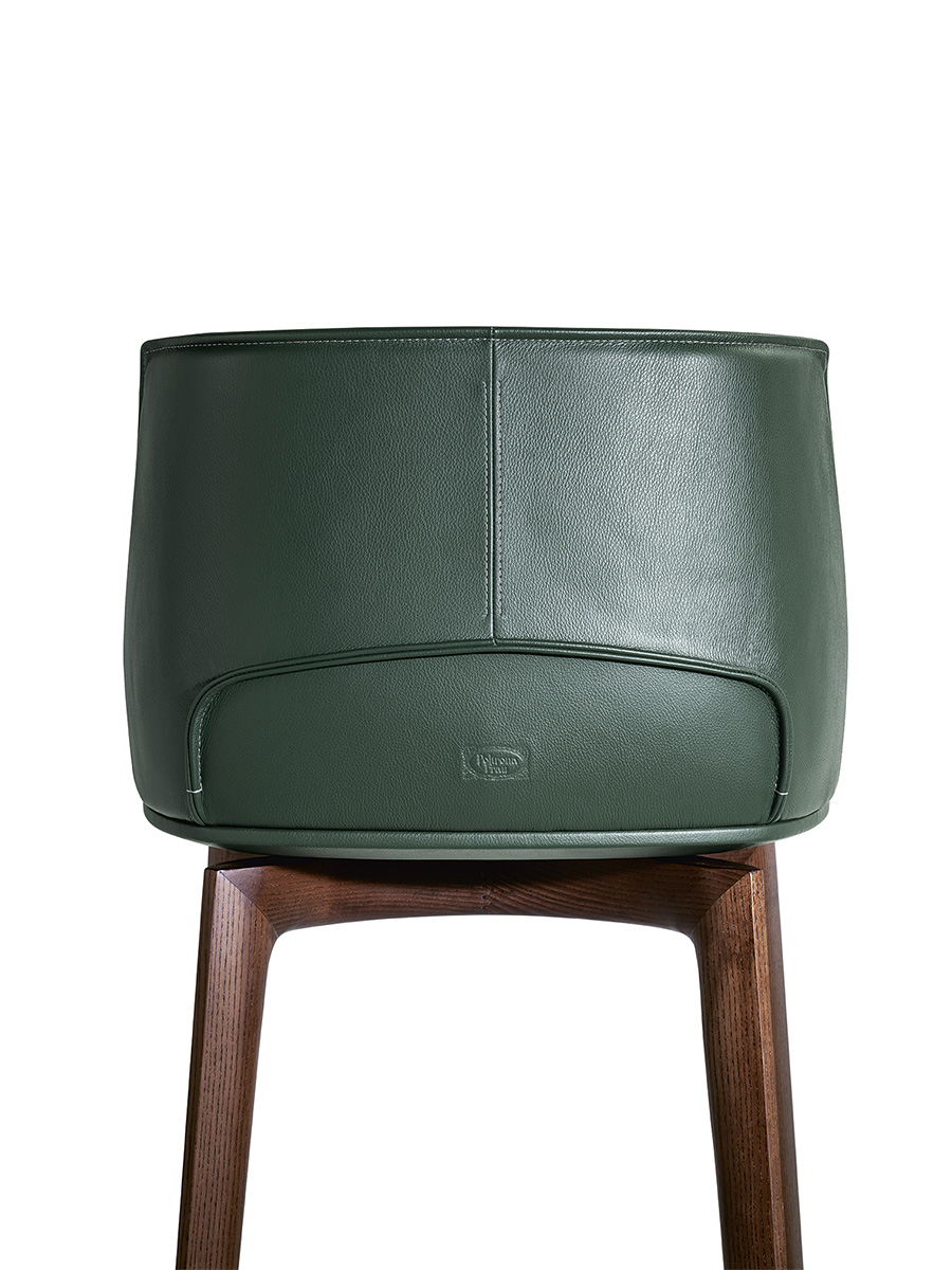 Archibald | Stool with wood base