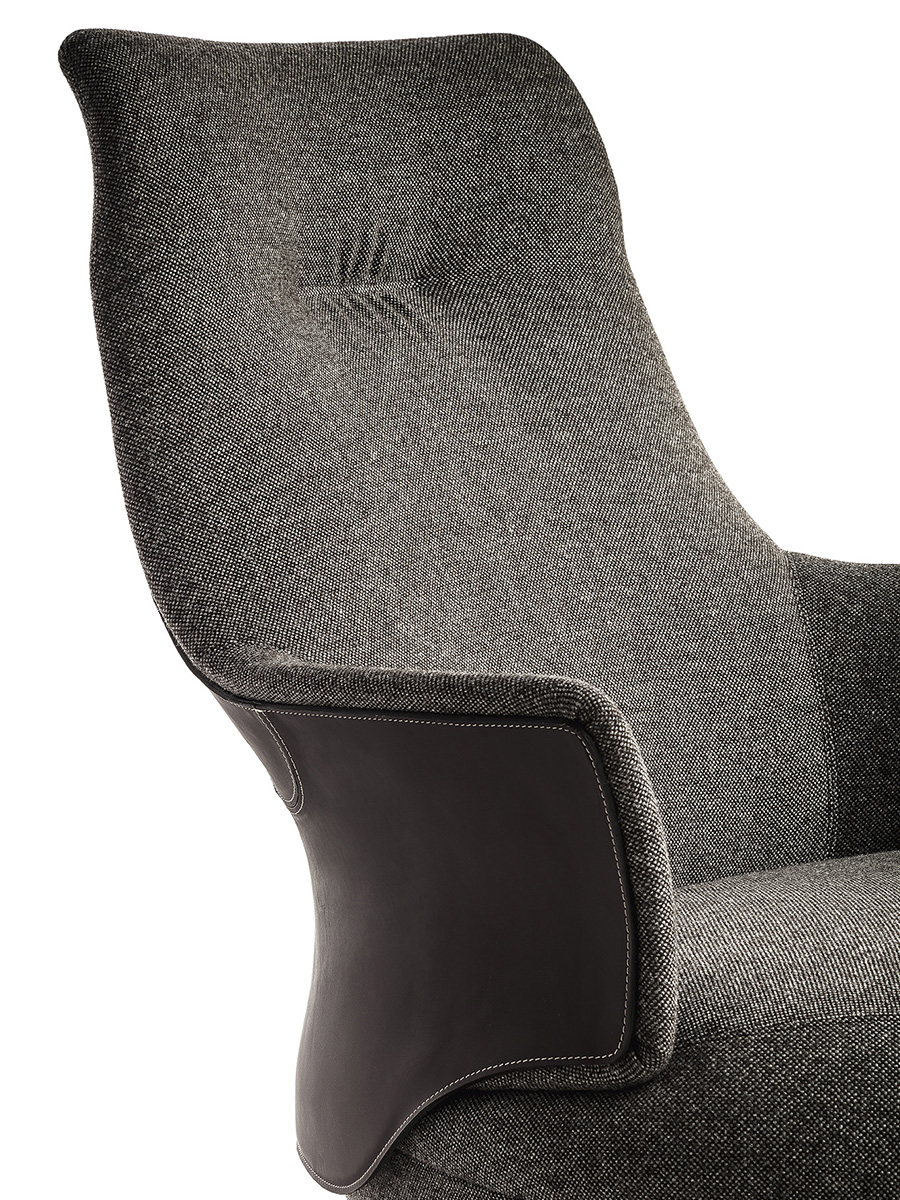 Assaya | Armchair