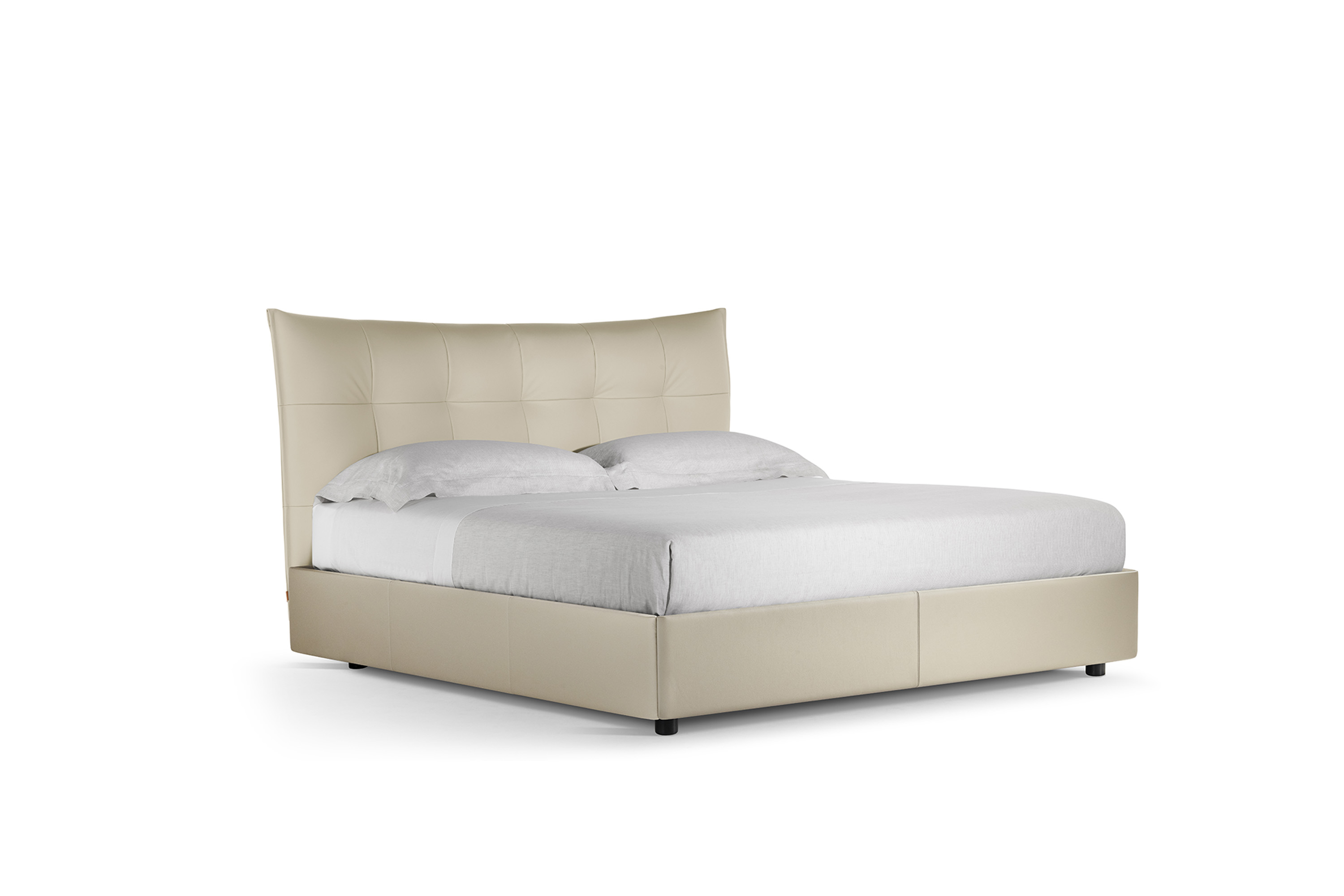 Aurora Tre | Bed with storage