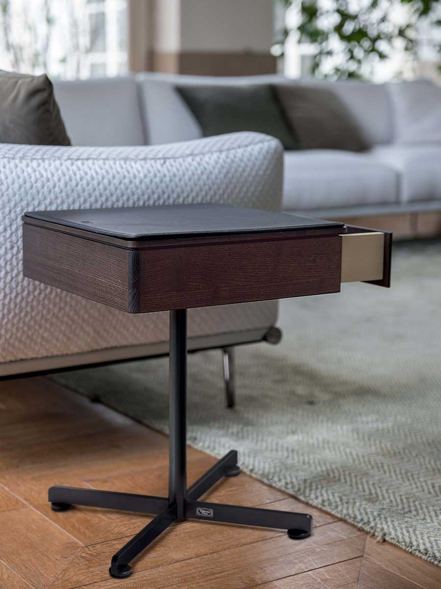 Bob | Small table with drawer