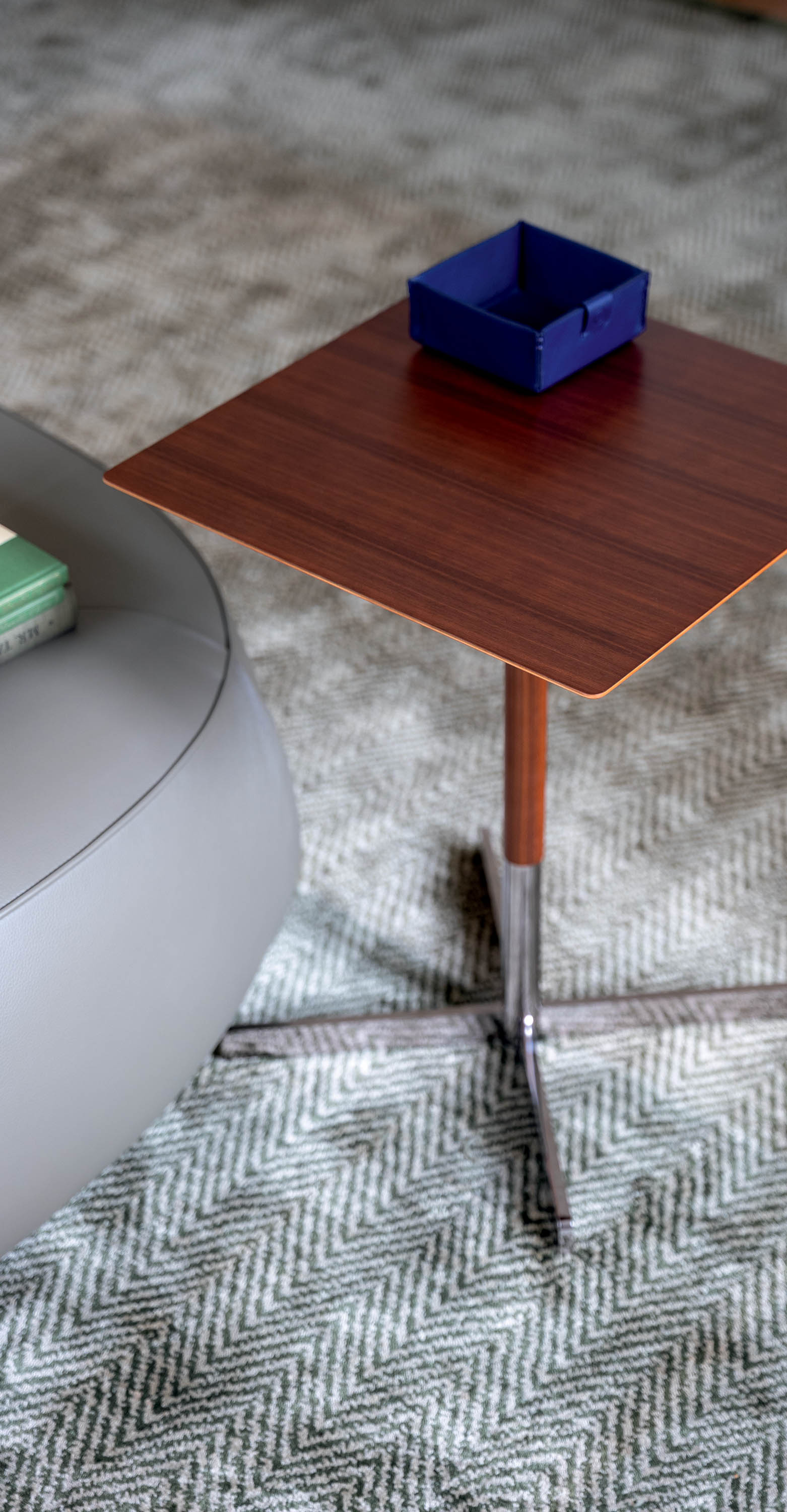 Bob | Square small table