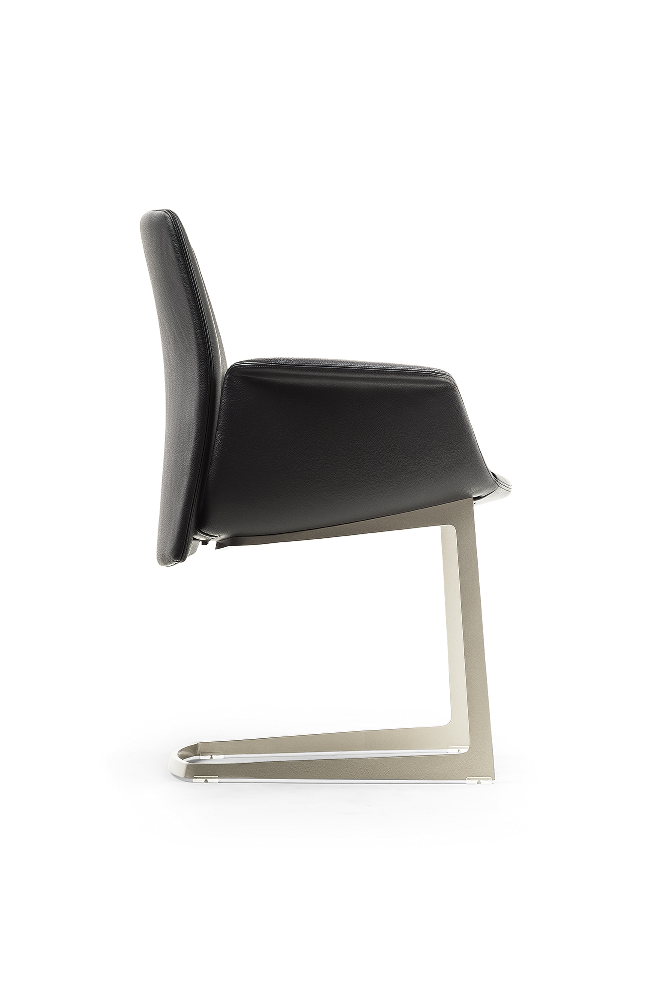 Downtown | Conference Cantilever chair