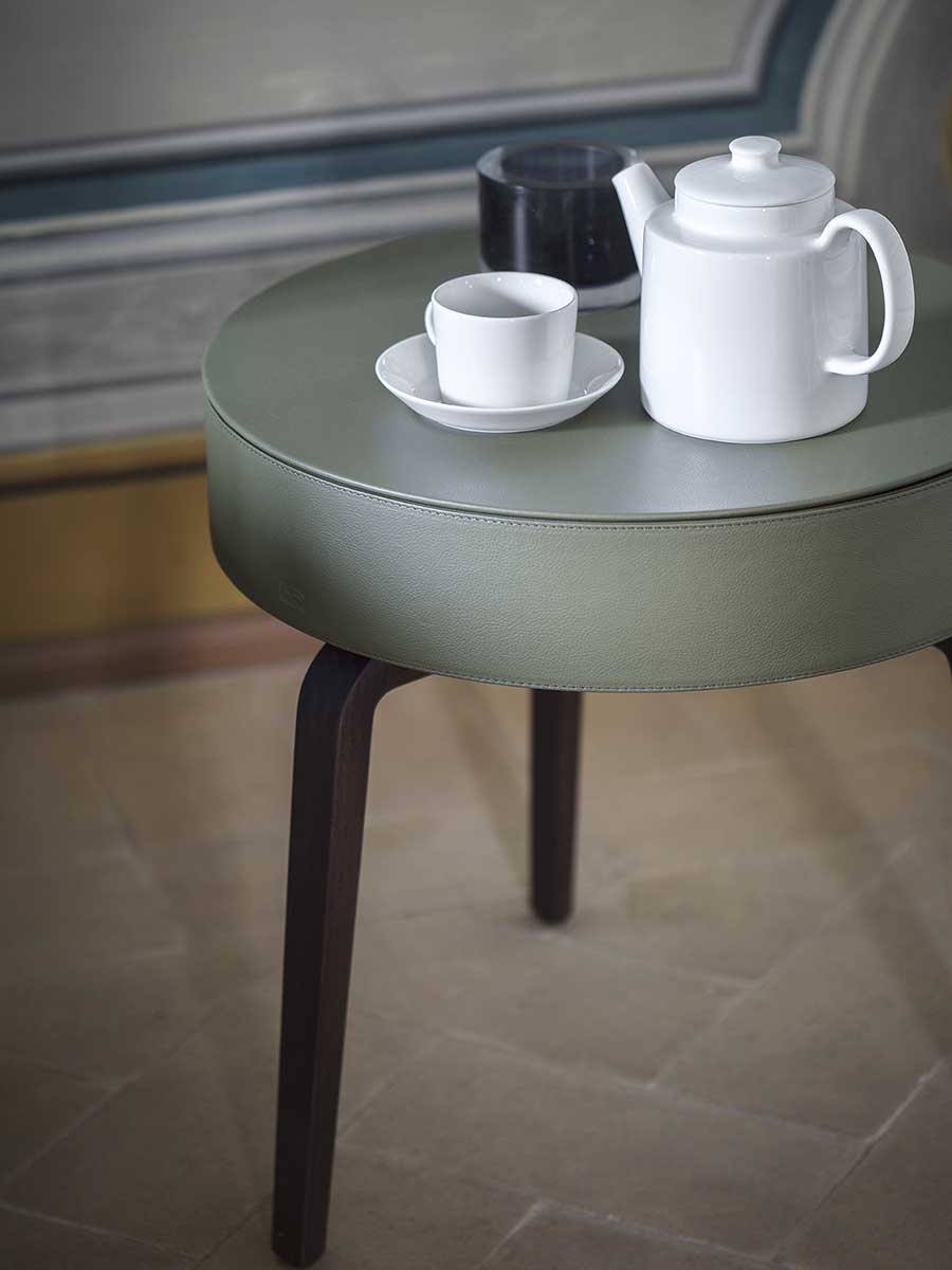 Fiorile | Small table with drawer