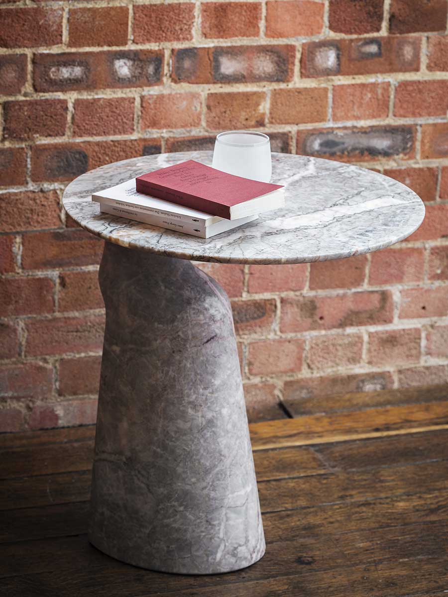 Ilary | Monolithic coffee table