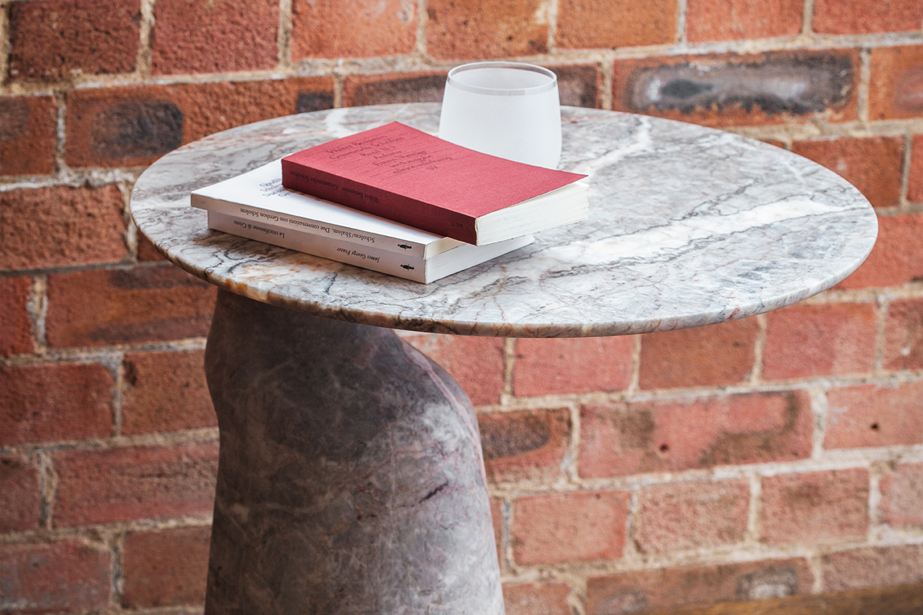 Ilary | Monolithic coffee table