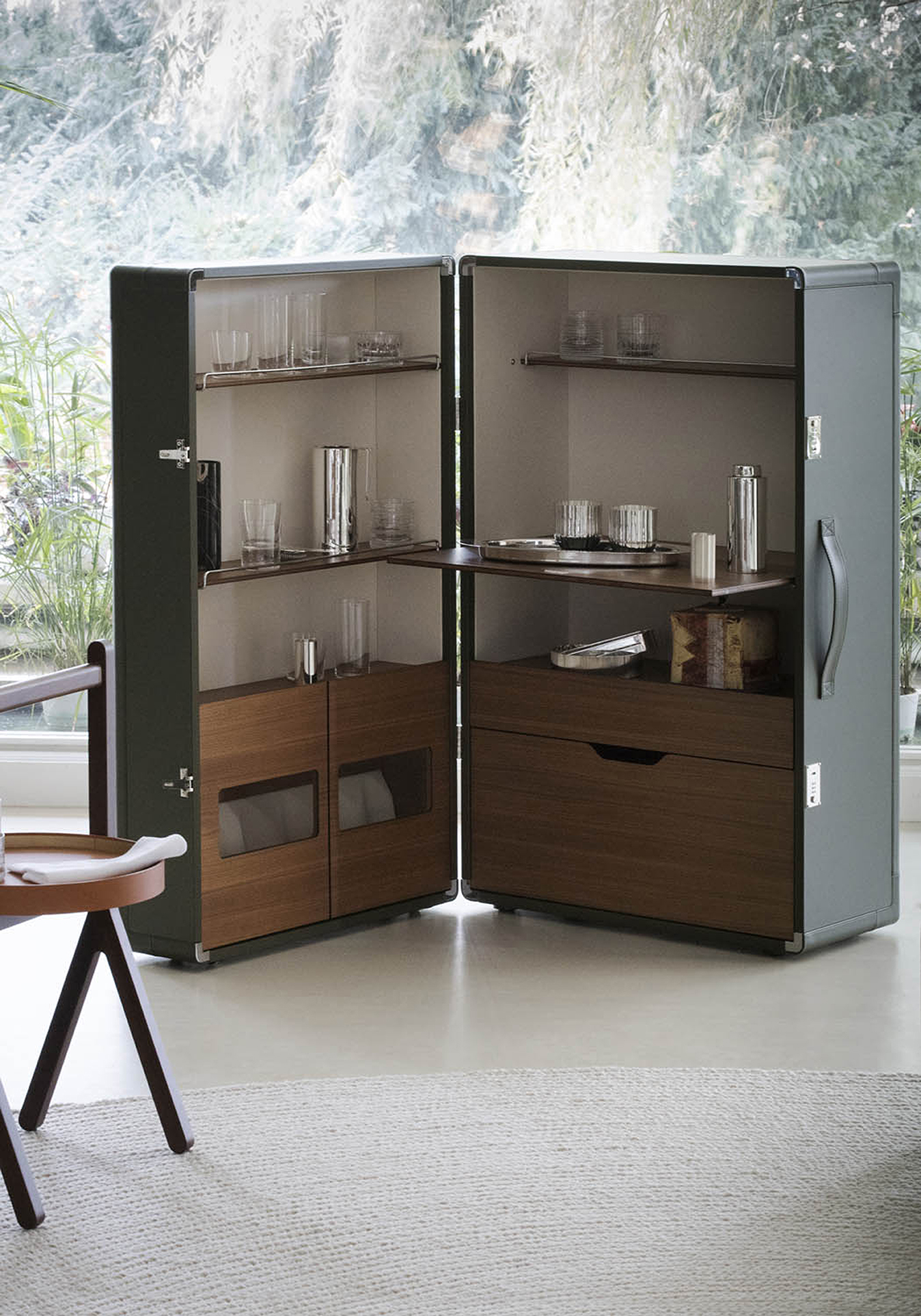 Isidoro | Drinks cabinet