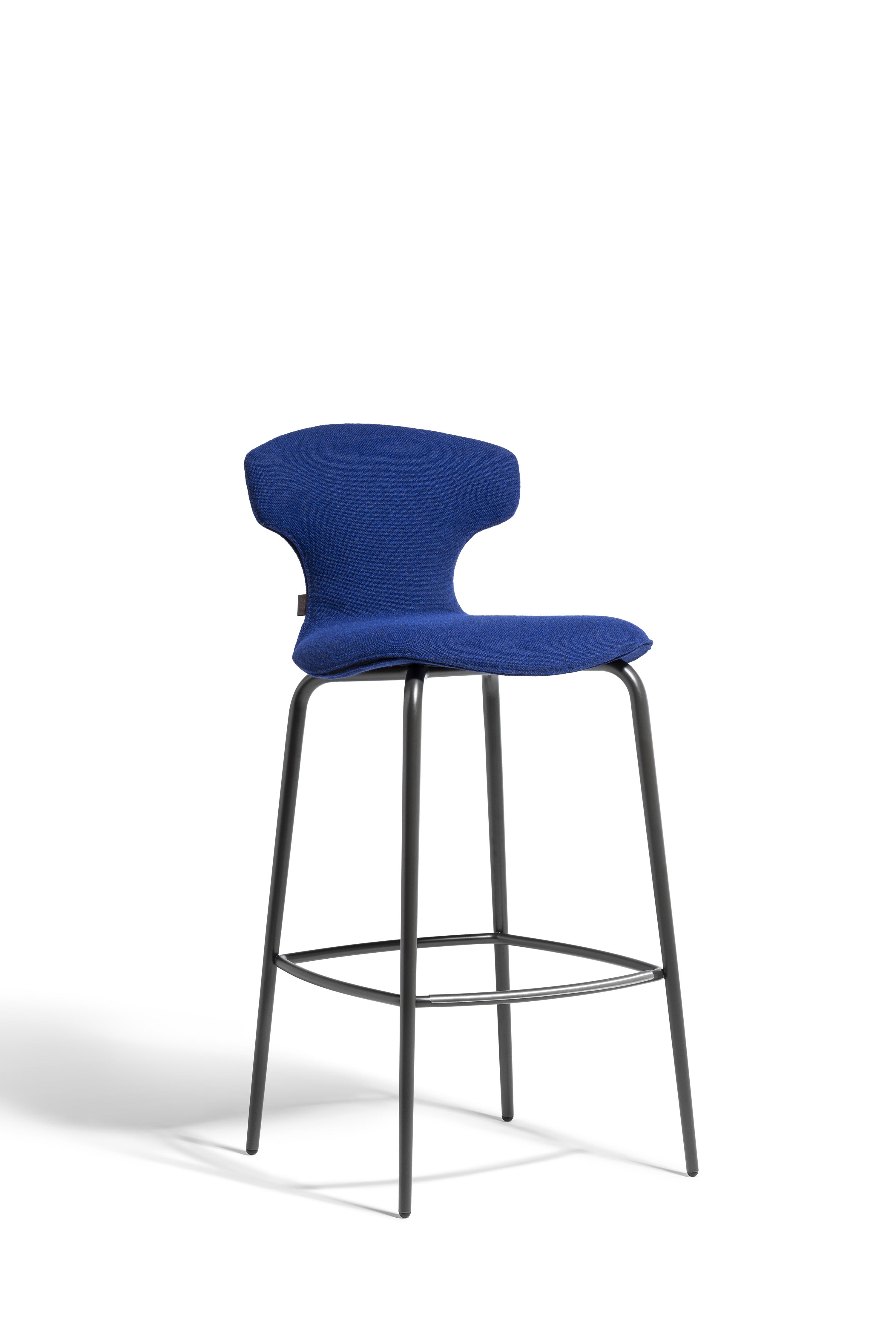 Montera Mas | Stool with metal base