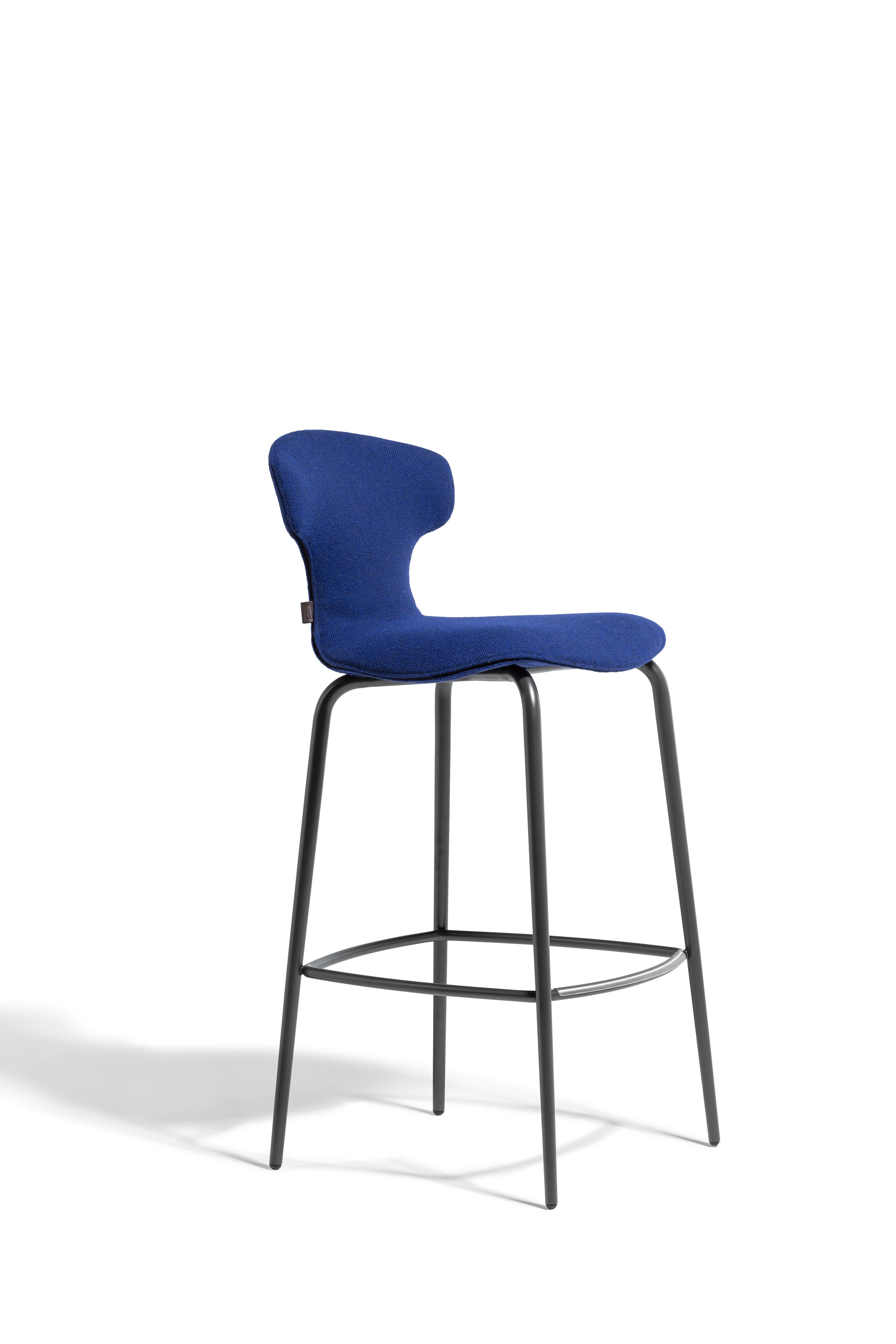 Montera Mas | Stool with metal base