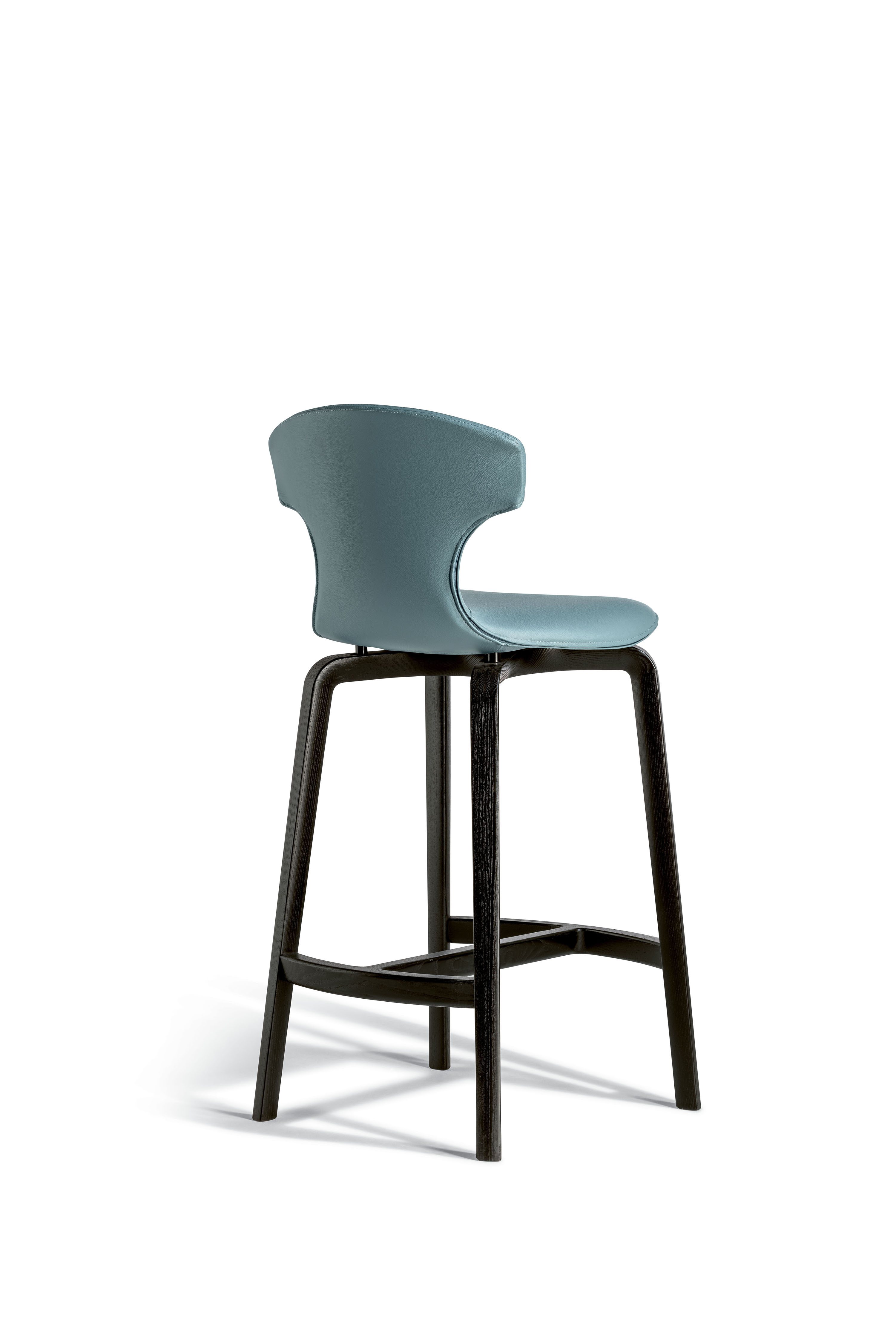 Montera Mas | Stool with wooden base