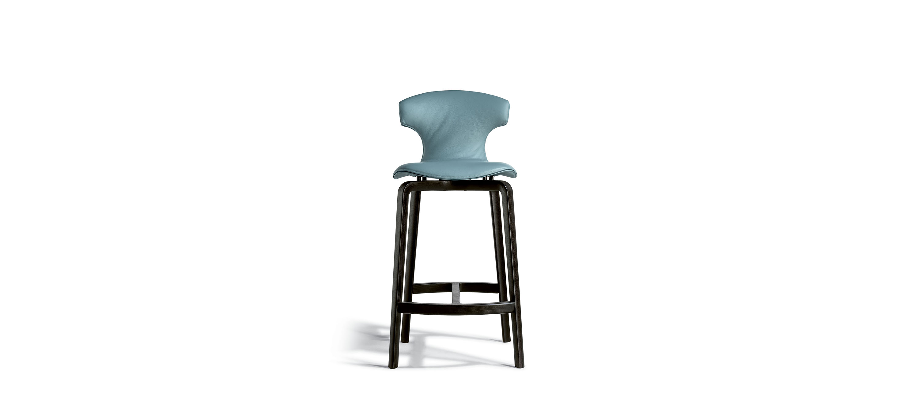 Montera Mas | Stool with wooden base