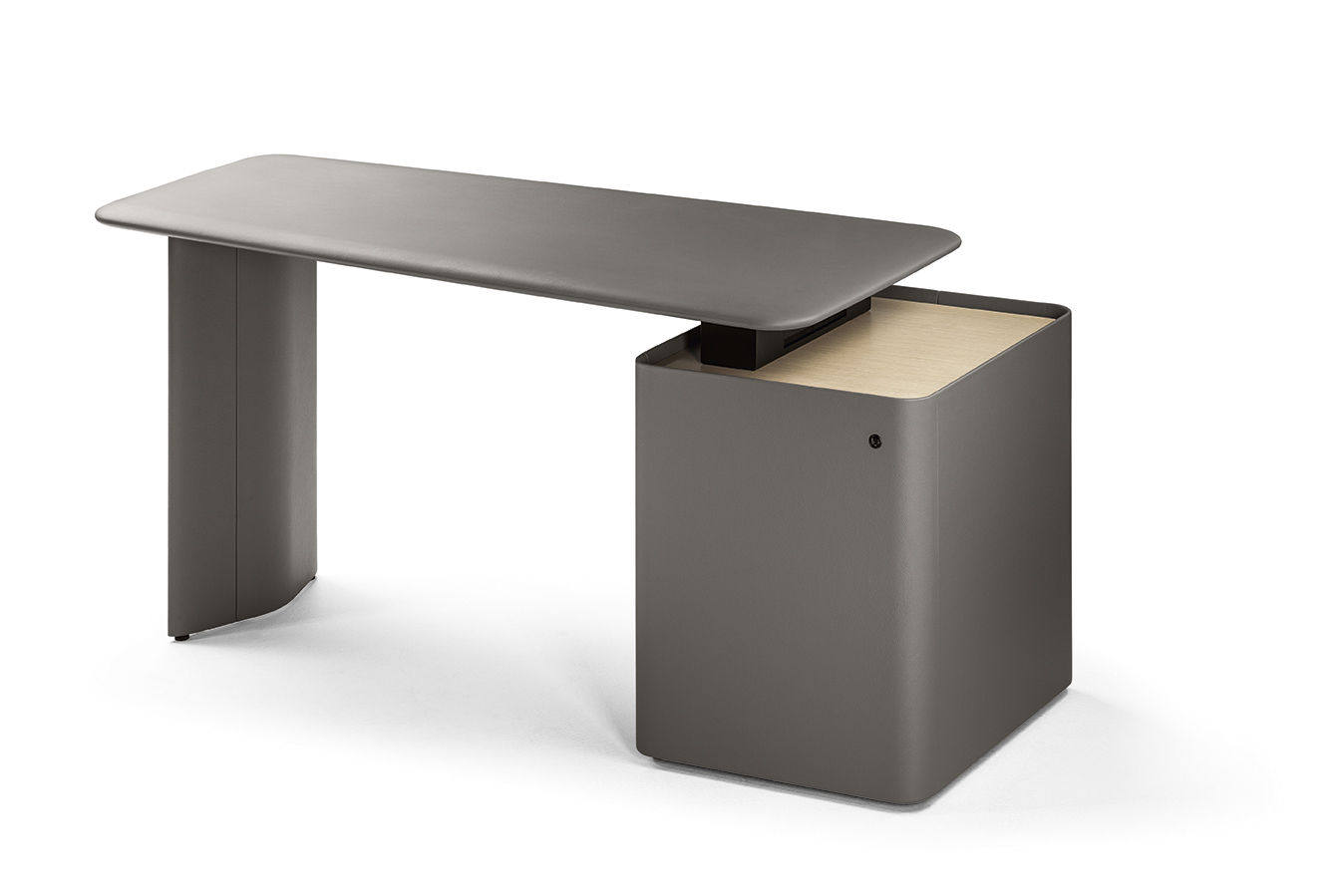 Trust | Small desk