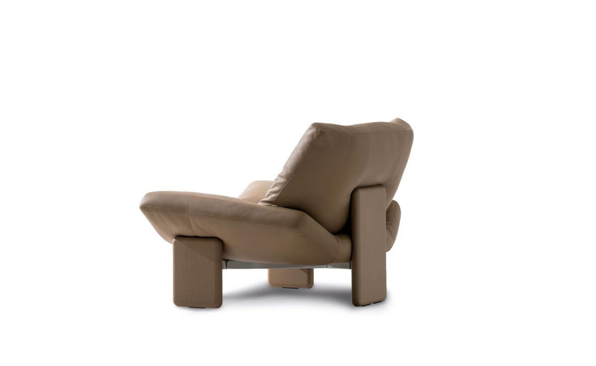 Minotti Emmi armchair