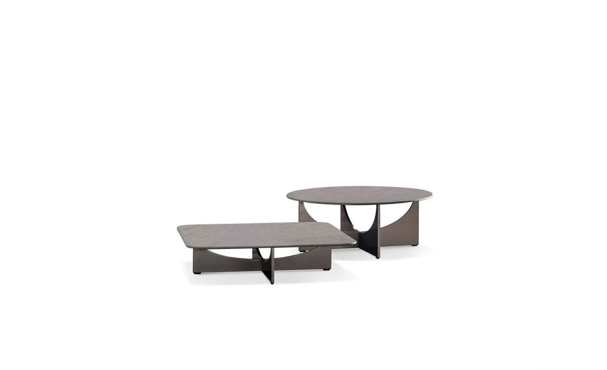 Minotti Lido оutdoor coffee table