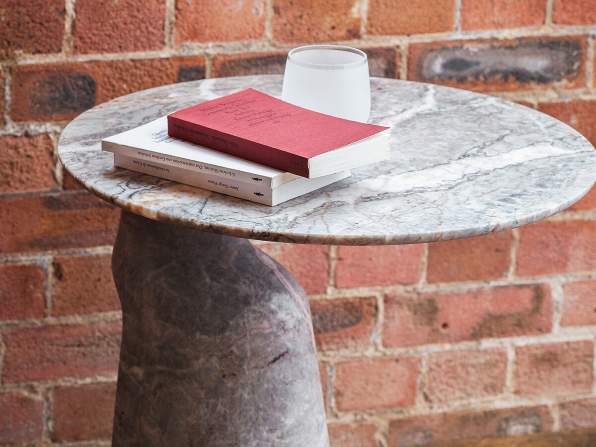 Ilary | Monolithic coffee table - Tables